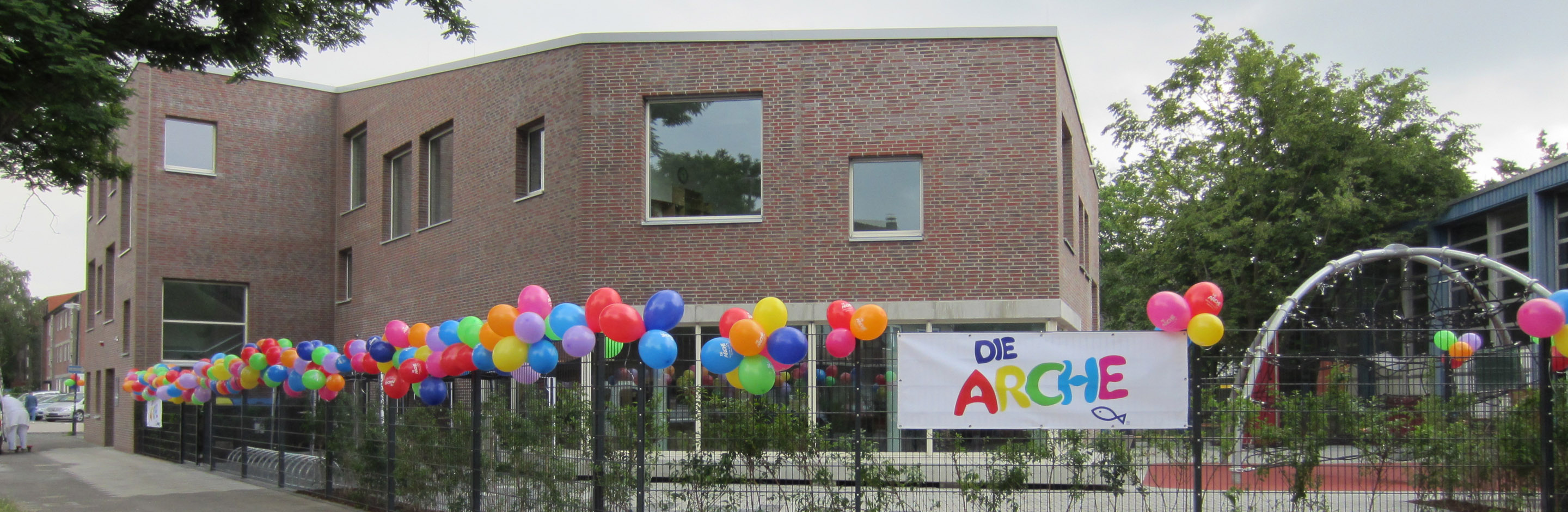 Freizeiteinrichtung Die Arche Düsseldorf, Außenansicht
