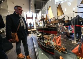 Anlässlich des aktuellen Jubiläums präsentiert das SchifffahrtMuseum in einer Ausstellung die bewegte Geschichte seiner Sammlung auf dem Weg zum Heimathafen Schlossturm. Foto: Zanin