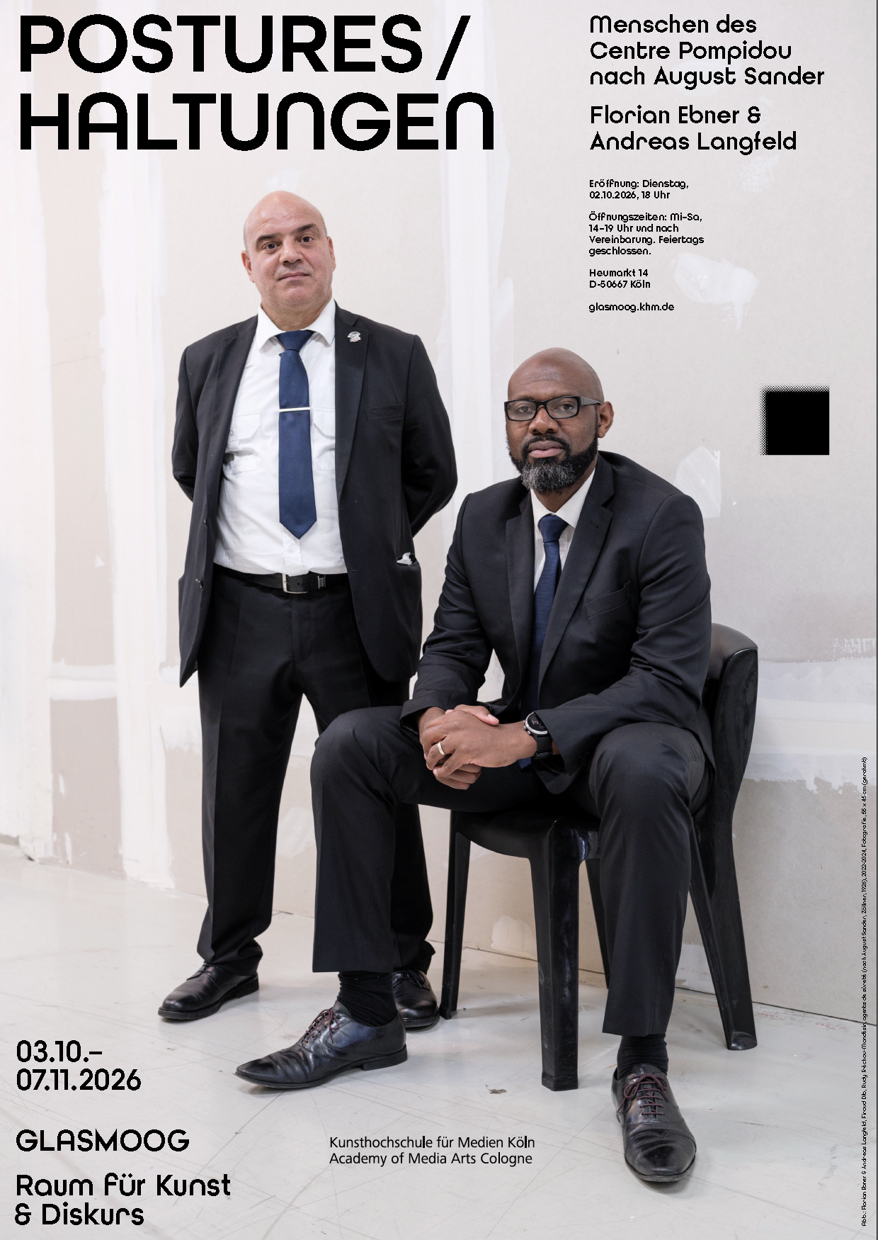 Abb.: Florian Ebner & Andreas Langfeld, "Firoud Dib, Rudy Fréchou-Mondésir, agents de sûreté (nach August Sander, Zöllner, 1926)", 2022–2024, Fotografie, 55 x 45 cm (gerahmt)