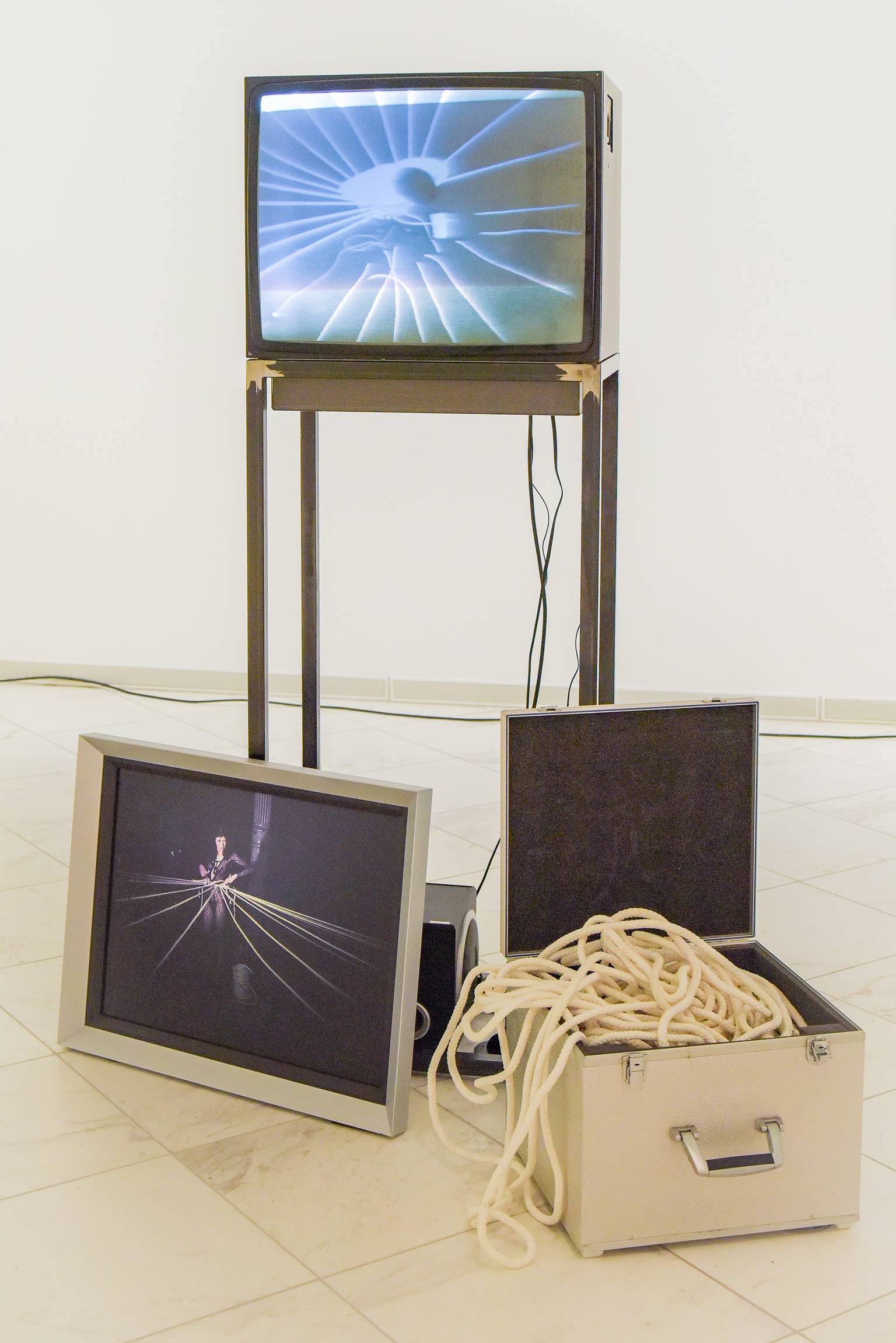 Installation „Isolation ist transparent“, Ulrike Rosenbach, New York, 1973, Foto: Nicholas Pawelke