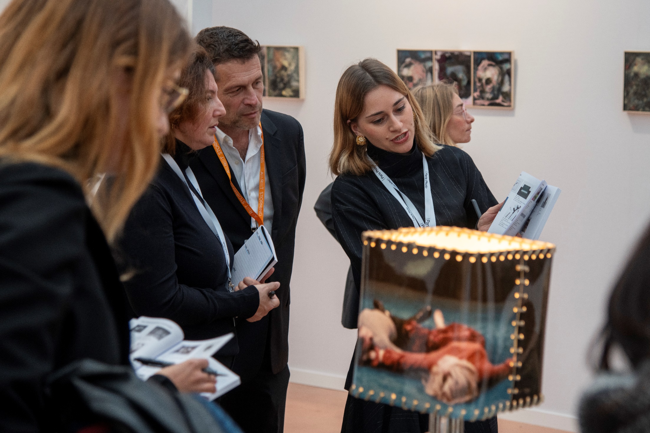 Vermittlungsarbeit am Stand, © Landeshauptstadt Düsseldorf, Foto: William Basseux
