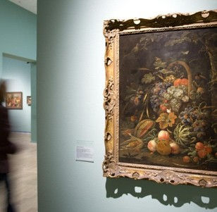 Foto des Gemäldes „Stillleben mit Früchtekorb. Kürbis Melone und Pfirsiche an einer Eiche“ von Abraham Mignon