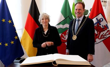 Bernd-und-Hilla-Becher-Preis 2025 für Fotokünstlerinnen Ursula Schulz-Dornburg