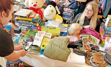 Foto vom Trödel- und Kindersachenmarkt
