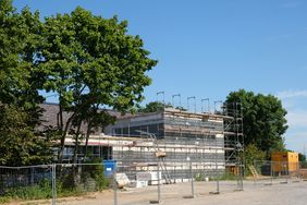 Die neue Zweifachsporthalle in Wittlaer wird im kommenden Jahr fertiggstellt; Foto: Gstettenbauer