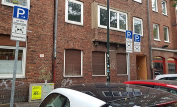 Parkplätze nur für CarSharing Anbieter in der Mühlenstraße, Düsseldorf © Amt für Verkehrsmanagement