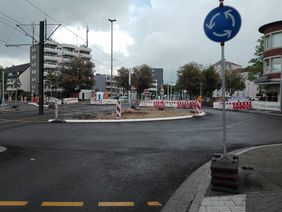Am Aachener Platz stehen in den kommenden Wochen weitere Straßenbauarbeiten an. Durch den  Umbau werden dort die Verkehrsflächen gebündelt sowie Raum für Grün- und Freianlagen geschaffen. Foto: Amt für Verkehrsmanagement