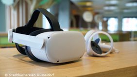 Foto von einer VR-Brille mit Controller