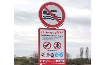 Badeverbotsschild