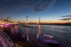 Symbolbild: Düsseldorf wurde von der Financial Times in mehreren Kategorien als einer der attraktivsten Wirtschaftsstandorte in Europa ausgezeichnet. Foto: Düsseldorf Tourismus GmbH/Andreas Jung