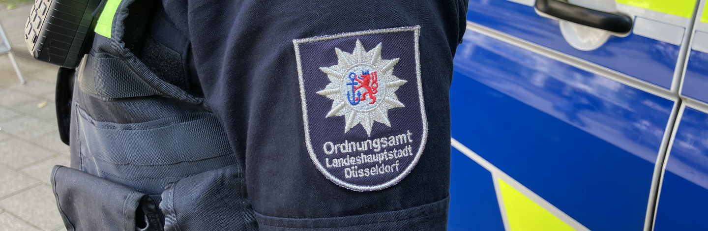 Abbildung der Außendienstuniform