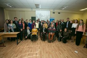 OB Geisel mit den Teilnehmern des Deutsch–Russischen Jugendprojekts "Gemeinsam zu einer inklusiven Gesellschaft"