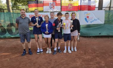 Siegerehrung in Warschau (Copyright: Tennisbezirk 3 Düsseldorf e.V.)