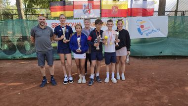 Siegerehrung in Warschau (Copyright: Tennisbezirk 3 Düsseldorf e.V.)
