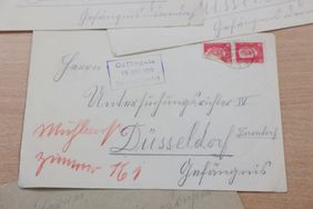 In der jetzt übergebenen "Handakte" finden sich mehrere Briefe Peter Kürtens aus der Haft beziehungsweise der Provinzial-Heilanstalt in Bedburg-Hau, wo er zunächst zur Begutachtung und auch Befragung verblieb.