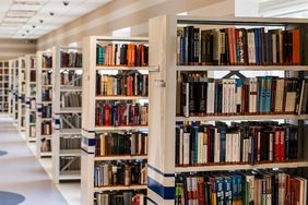 Symbolbild: Bibliothek. Foto: Pixabay