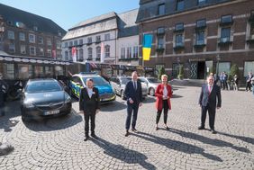 Stellten Einzelheiten zum Projektabschluss von KoMoDnext vor: Prof. Gerd Riegelhuth, Oberbürgermeister Dr. Stephan Keller, Landesverkehrsministerin Ina Brandes und Innenminister Herbert Reul (v.l.). Foto: Michael Gstettenbauer
