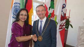 OB Geisel mit der Botschafterin Indiens; Foto: Lammert
