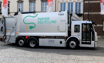 Stadt und ZWD stellen neue vollelektrische Müllsammelfahrzeuge vor