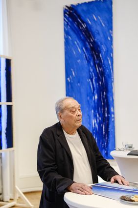 Günther Uecker hat für den Schweriner Dom neue Kirchenfenster entworfen, um der gotischen Backsteinkathedrale ihr ursprüngliches, farbiges Licht zurückzugeben, alle Fotos: Gstettenbauer. 