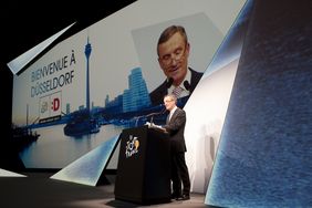 Paris: Oberbürgermeister Thomas Geisel stellt Grand Depart Düsseldorf 2017 vor. Foto: Frank Bodenmueller