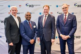 v.l. IHK-Präsident Andreas Schmitz, Generalkonsul Indien B.S. Mubarak, Oberbürgermeister Dr. Stephan Keller und Wolfram Diener, Vorsitzender der Geschäftsführung der Messe Düsseldorf © Stadt Düsseldorf/Claus Langer