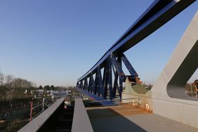 Blick auf die im Bau befindliche Nordstern-Brücke. Foto: Ingo Lammert