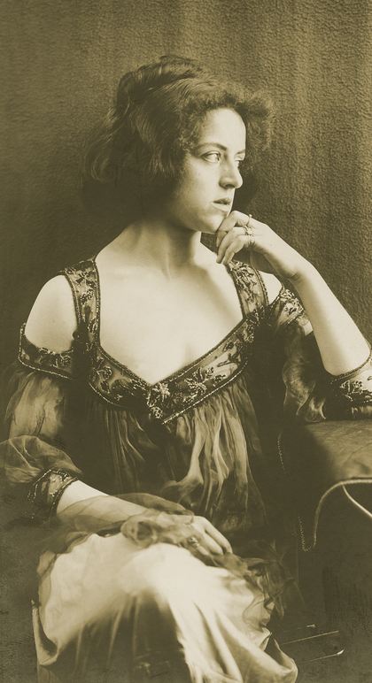 Ilna Ewers-Wunderwald, 1904, Foto: Aura Hertwig