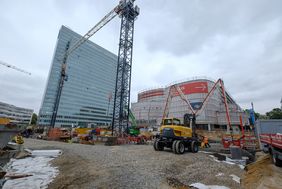 Im dritten Bauabschnitt des Großprojekts Kö-Bogen laufen die Arbeiten auf Hochtouren. Foto: Uwe Schaffmeister