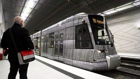 Eine U-Bahn im Tunnel der Wehrhahn-Linie. Foto: Ingo Lammert