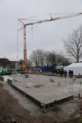 Noch ist es eine Baustelle, im Oktober nächsten Jahres soll die neue Jugendverkehrsschule in Rath fertig sein. Foto: Ingo Lammert 