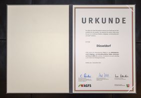 Foto vonDüsseldorfs Urkunde zur Mitgliedschaft bei der AGFS