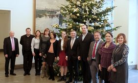 Die Delegation aus der Ukraine mit OB Geisel im Jan-Wellem-Saal des Rathauses, Foto: M. Gstettenbauer.