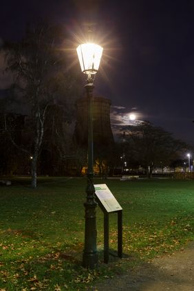 Mit einem Lichterweg demonstrieren die Stadtwerke verschiedene Beleuchtungsarten. Foto: Stadtwerke Düsseldorf AG