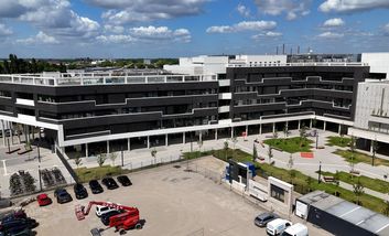 Feierliche Einweihung des neuen Schloß-Gymnasiums Benrath