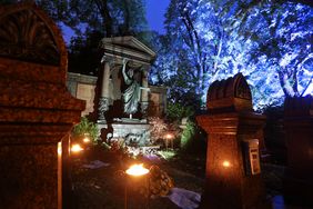 Illumination des Nordfriedhofs an Allerheiligen; Foto: Young