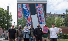 30 Jahre Städtepartnerschaft: Internationale Künstler aus Düsseldorf, Chemnitz, Haifa und Reading kreieren gemeinsam ein Wandbild an der Münsterstraße, Foto: Uwe Schaffmeister.