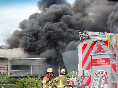 Abschlussmeldung: Feuer im Gewerbebetrieb