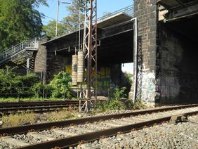 Auf den Straßenbrücken Höxterweg über die DB-Gleise steht eine Instandsetzung an. Foto: Amt für VerkehrsmanagementLandeshauptstadt Düsseldorf/Amt für Verkehrsmanagement