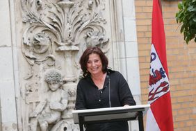 Nach fast 15 Jahren als Beigeordnete für Umwelt- und Verbraucherschutz, Garten-, Friedhofs- und Forstamt in der Landeshauptstadt Düsseldorf tritt Helga Stulgies in den Ruhestand. Foto: Lammert