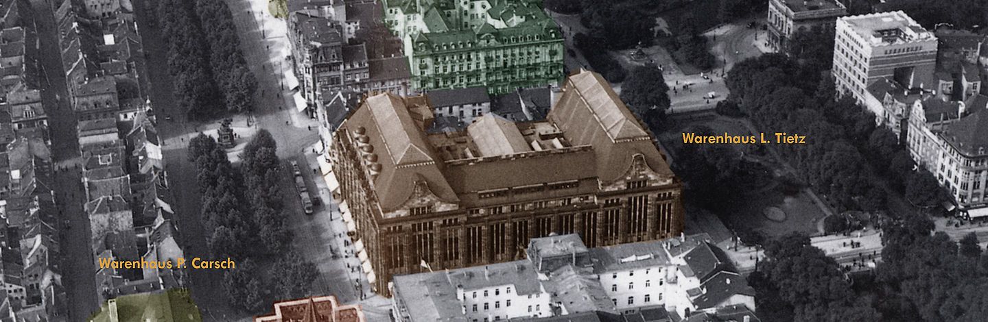 Historisches Foto: Blick von oben auf die Warenhäuser Tietz und Carsch Haus