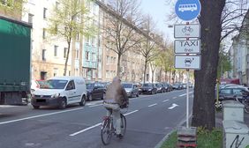 Die Freigabe der Umweltspur auf der Merowingerstraße verlief reibungslos. Foto: Schirrmacher 
