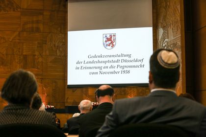 Archivbild: Gedenkveranstaltung im Plenarsaal des Rathauses; Foto: Zanin