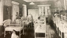 Ein Blick in einen Schlafsaal des alten Waisenhauses, © Kinderhilfezentrum Düsseldorf