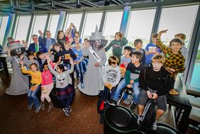 Buchvorstellung "Rheinhold und Rheinhilde: Mein Körper - Meine Stadt" im Rheinturm. Foto: Landeshauptstadt Düsseldorf/Melanie Zanin