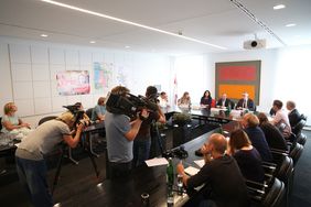 Reges Medieninteresse beim Pressetermin zur Vorstellung von Einzelheiten zur autofreien Innenstadt am Sonntag, 15. September. Foto: Ingo Lammert
