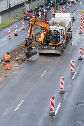 Die Arbeiten am neuen Rheinradweg am Joseph-Beuys-Ufer haben begonnen © Landeshauptstadt Düsseldorf, Michael Gstettenbauer