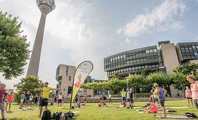 Aktion Sport im Park im Rheinpark Bilk