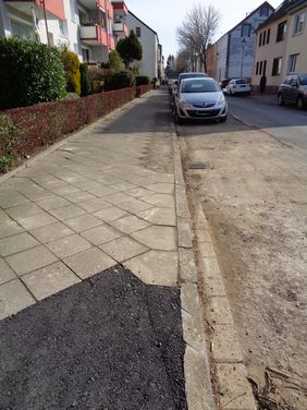 Heckteichstraße und Höherhofstraße: Die Straßenwiederherstellung nach abgeschlossenen Kanalbauarbeiten ist für das dritte Quartal 2022 vorgesehen. Foto: Amt für Verkehrsmanagement
