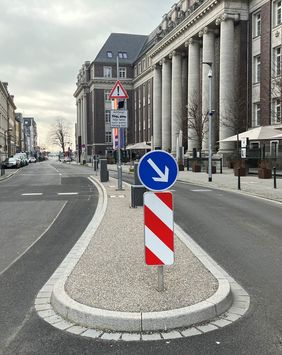 Durch die neue Hubpolleranlage soll die Mühlenstraße erheblich beruhigt und die Aufenthaltsqualität verbessert werden © Landeshauptstadt Düsseldorf, Dezernat für Mobilität und Umwelt 